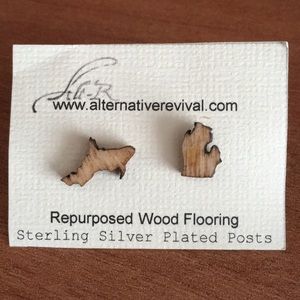 Michigan “mitten and UP” earrings